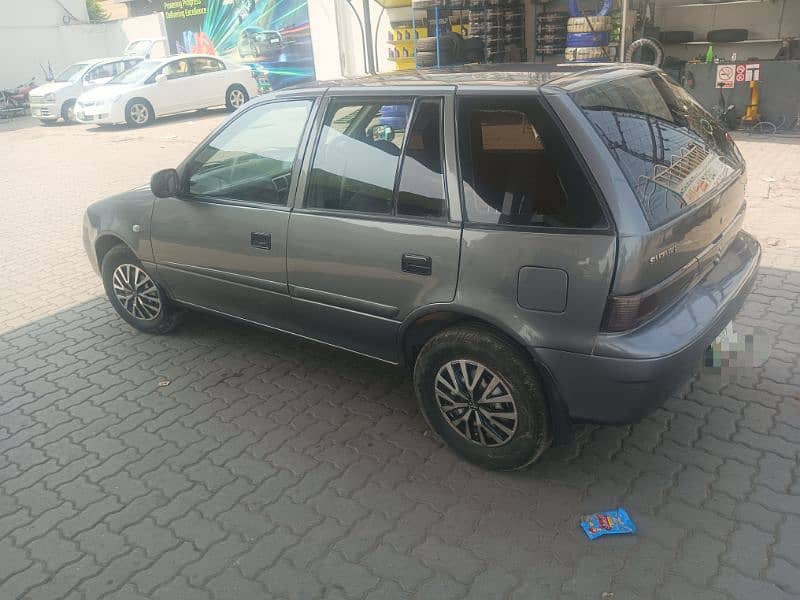 Suzuki Cultus VXR 2012 little touching 1