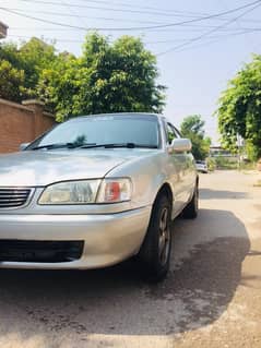 Toyota Corolla Xe Saloon 1998