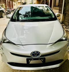 TOYOTA PRIUS S (2017) MODEL 0