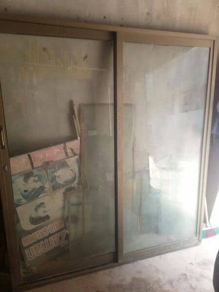 aluminium door for sale 5/*bai*6 ka ha condition OK ha 1