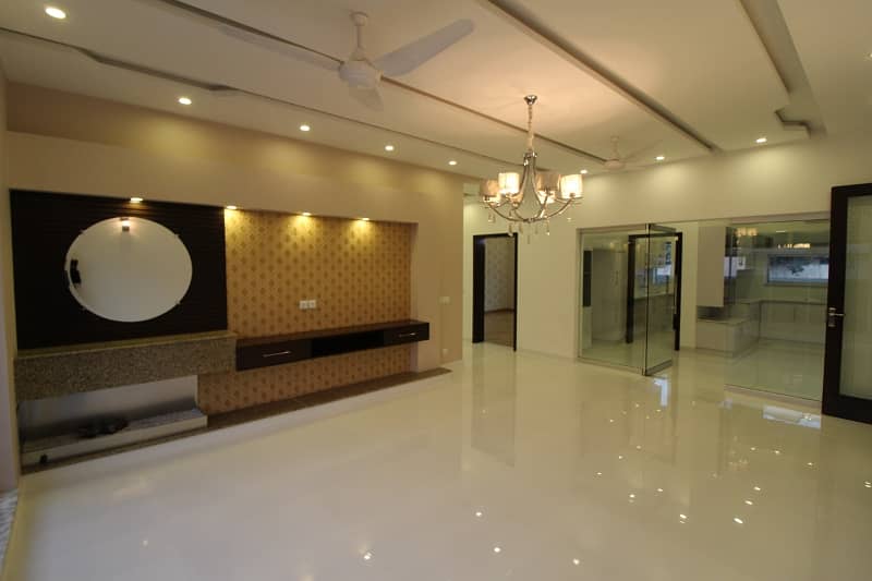 1 Kanal Like Brand new Bungalow Available For Rent In DHA Phase 5 With Super Hot Location 3