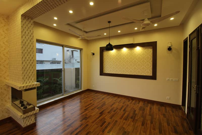 1 Kanal Like Brand new Bungalow Available For Rent In DHA Phase 5 With Super Hot Location 21