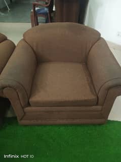 4 seater Sofa for sale