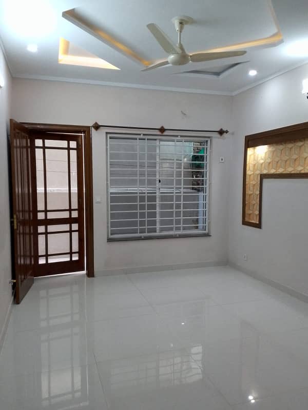 7 Marla Brand New House For Rent in G-13 islambad 4