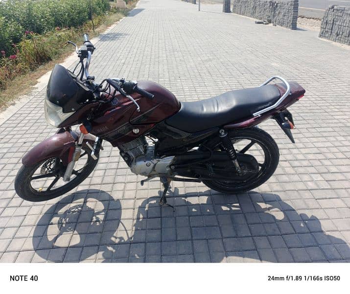 Yamaha ybr125 3