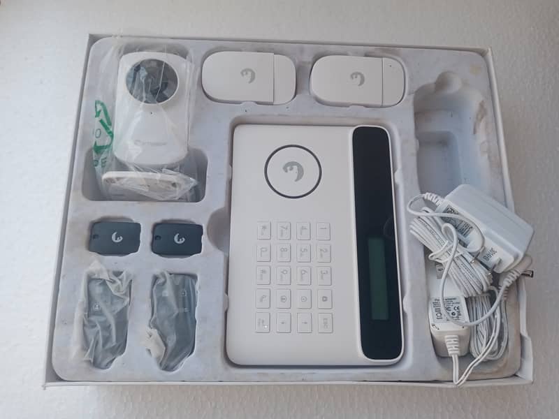 GSM & landline alarm system with IP camera ETiger, S4 Combo Vid Se 1