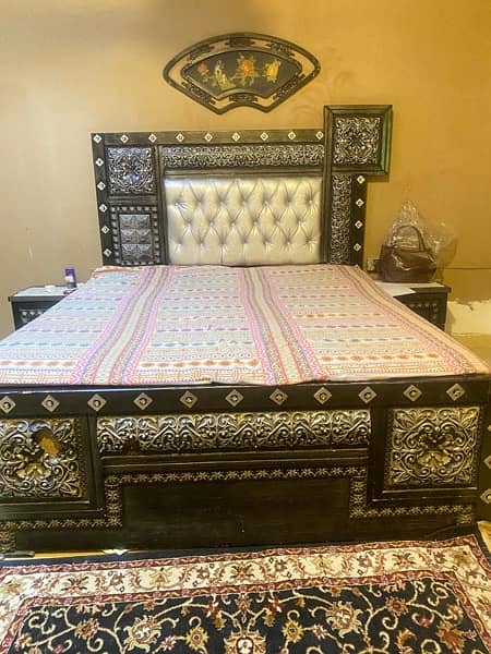 room bed set Rs55000 3