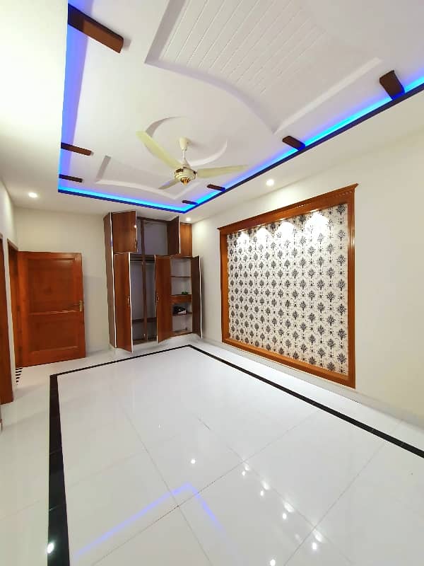 4 Marlas Tile Flooring House All Facilities Gas Water Bore Near Kashmir highway G-13/1 6