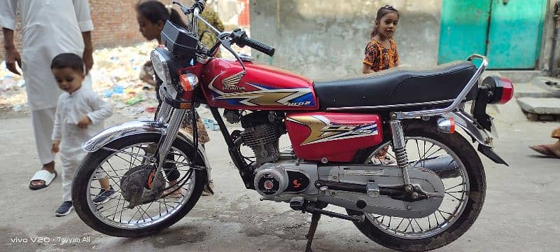 Honda 125 color red for sale 3