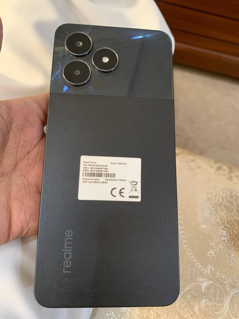 Realme C51 4 64 1