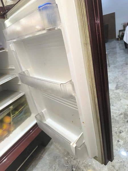 pel refrigerator urgent sale. 3