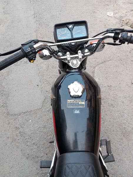 Honda 125 2024 6