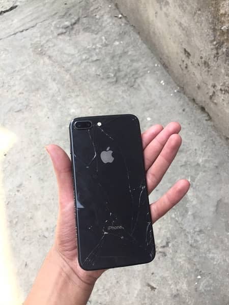 IPhone 8 Plus (256 gb) 7