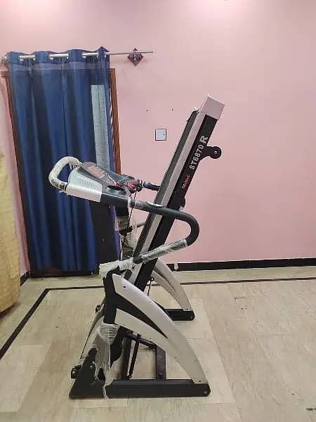 Treadmill / Running Machine / Gym Machine / Commercial Treadmill 3