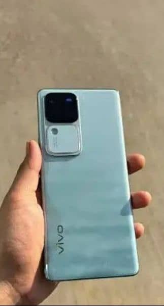 Vivo V30 3