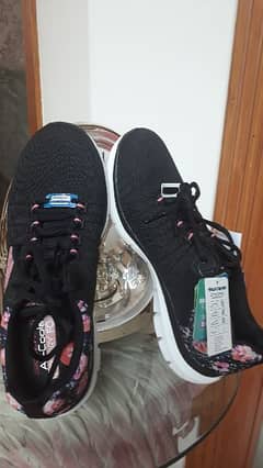 skechers trainers 0