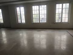 700sqft office space available for rent in satellite town 0