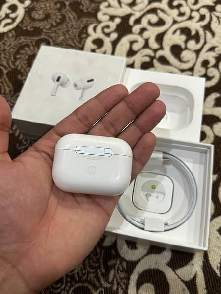 apple airpods pro orignal with wireless charging case 1