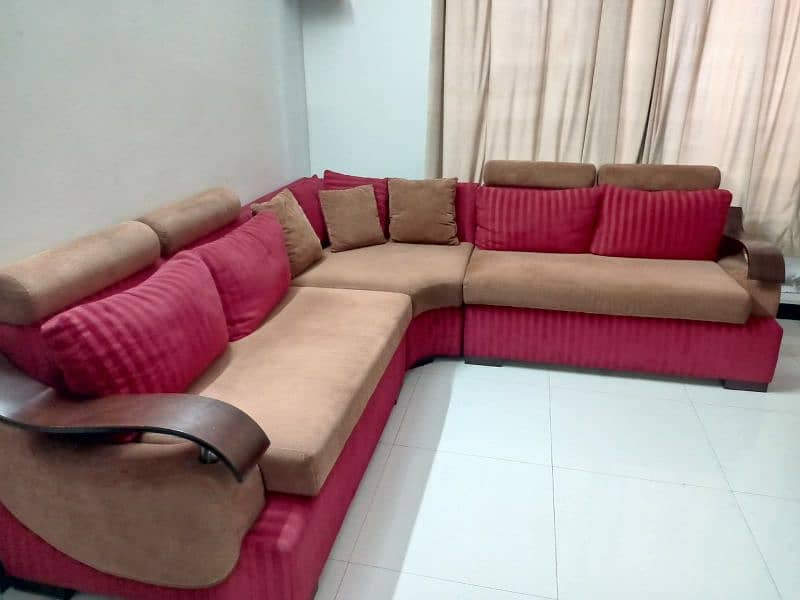 L TYPE SOFA SET AVAILABLE FOR SALl IN ISLAMABAD (16 FEET) 2