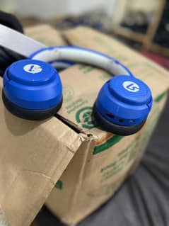 Headphones wireless for sale 0