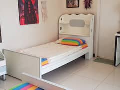 Kids single bed WITH MATTRESS