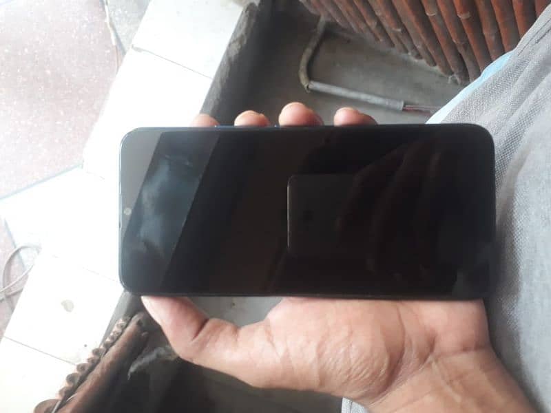 infinix hot 8 lite 2/32 urgent sale 1