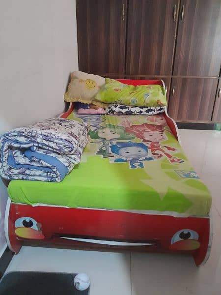 car shape single bed availble for sale 2