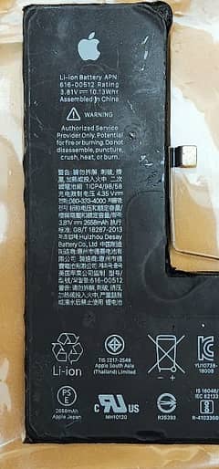 IPHONE XS ORIGINAL BATTERY WITH 82 HEALTH AND STRIP ATTACHED 0