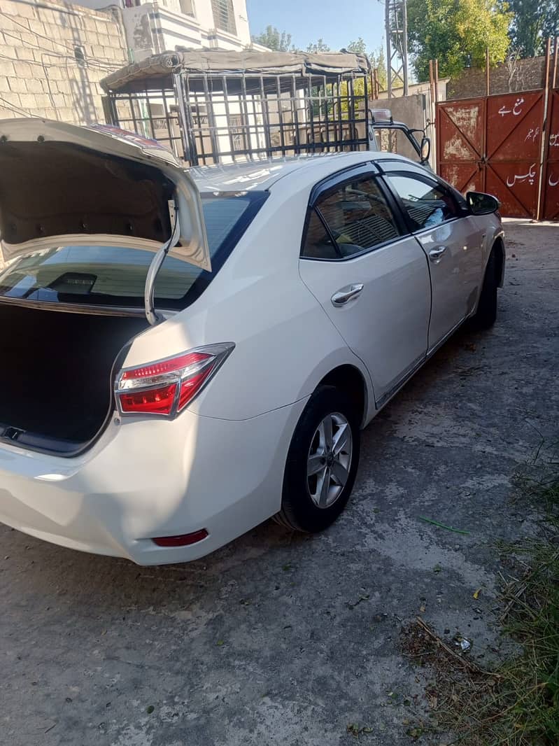 Toyota Corolla GLI 2015 1.3 Automatic 3