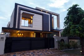 01 Kanal Like Brand New Bungalow Upper Portion for rent in DHA Phase-5 near to park