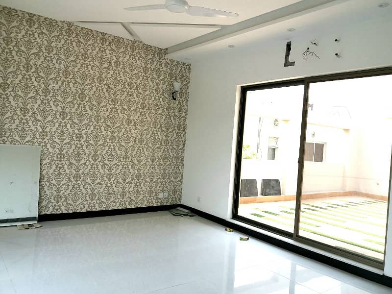 01 Kanal Like Brand New Bungalow Upper Portion for rent in DHA Phase-5 near to park 9