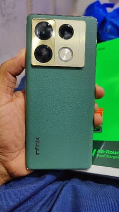 Infinix Note 40 Pro - 12+256 Uper sy glass Thora SA break h panel ok h