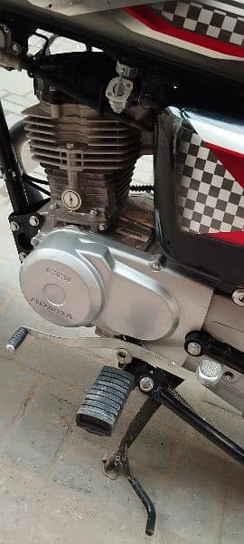 Honda CG 125 urgent sale 2