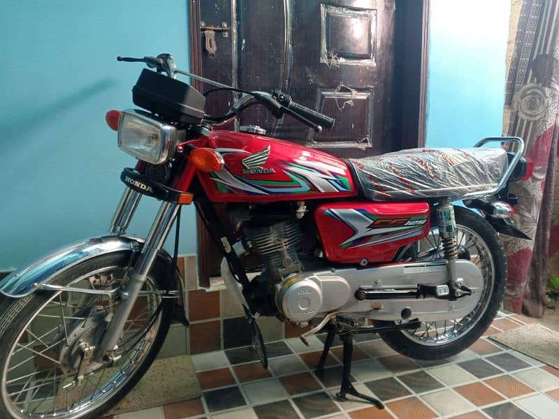 Honda125 Model 2022 Hyderabad number ha urgent sell 2