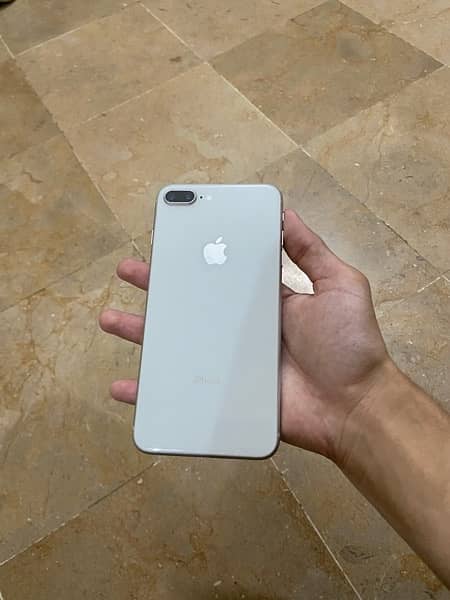 iPhone 8 Plus Waterpack 1