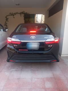 Toyota Corolla Altis 1.8 Auto with Black interior