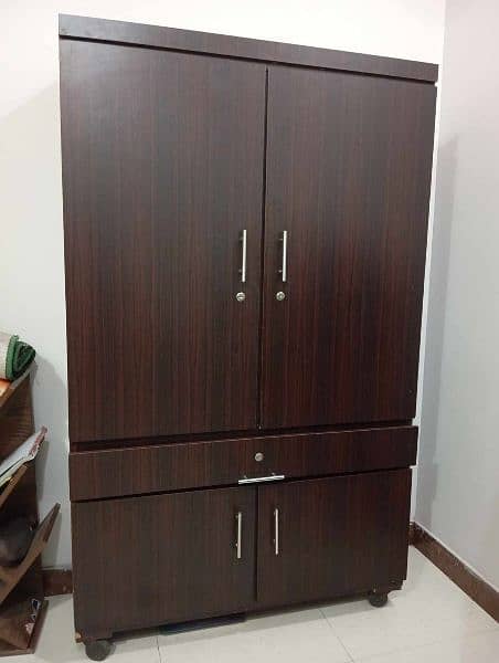 Stylish Wardrobe / cupboard for Sale | Spacious & Modern Design 0