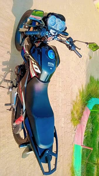 Honda cb 150 2024 modal like new condition 0