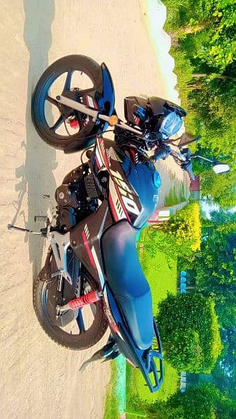 Honda cb 150 2024 modal like new condition 4