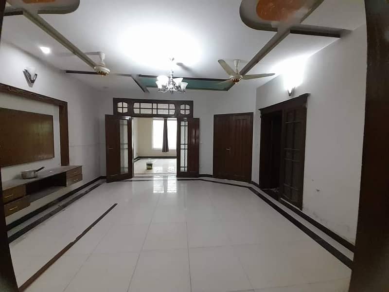 7 Marla Triple Story House For Sale in G-13 islambad 5