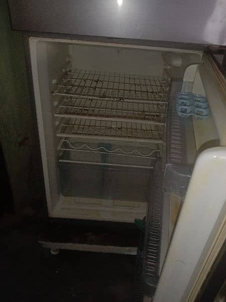 Haier fridge King Size 10/9 3