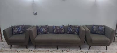 5 Seater Sofa Set - Like New