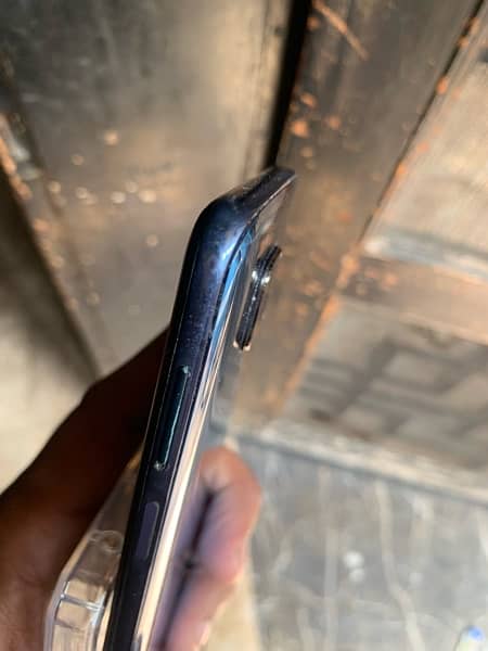 redmi Note 9s 6gb 128 gb 10/9 condition. 4