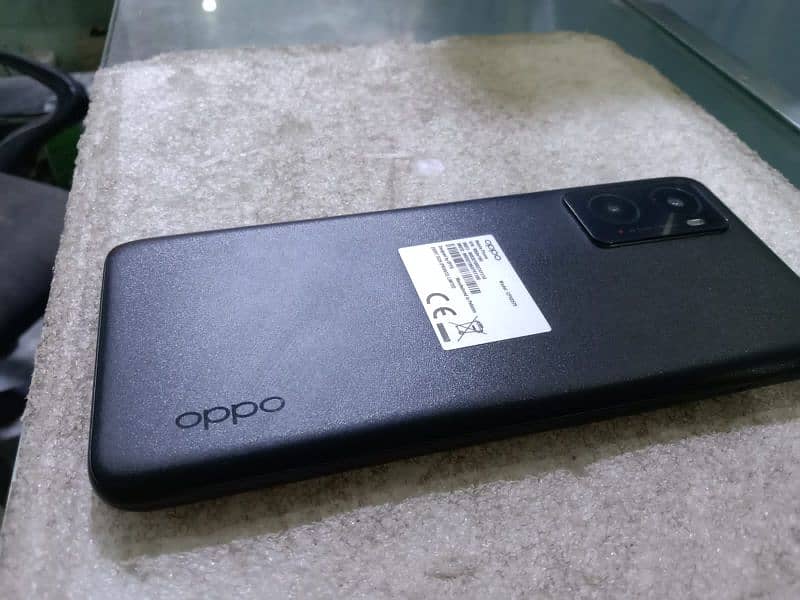 oppo a76 6 GB 128GB 6