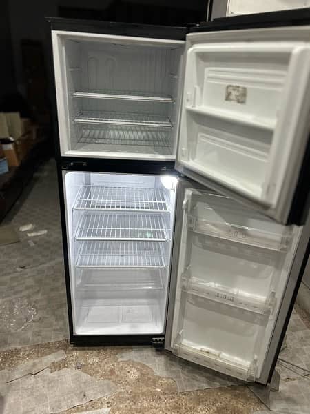 Glass Door Red blaze Pel Refrigerator 1