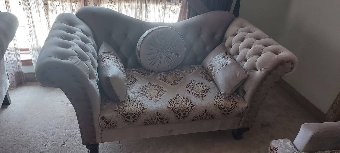 7 Seater Sofa Set - Very Good Condition 3