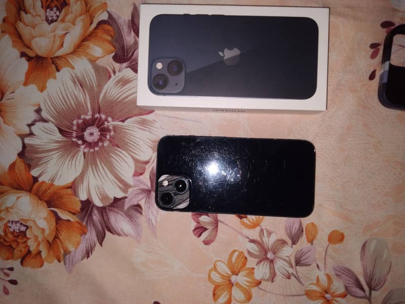 iPhone 13 with box factory unlocked 3