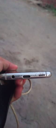 sumsung 8 10/9 condition only back crack h bake all good urgent seel