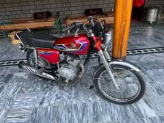 Honda CG 125 model 2017 for urgent sale 0