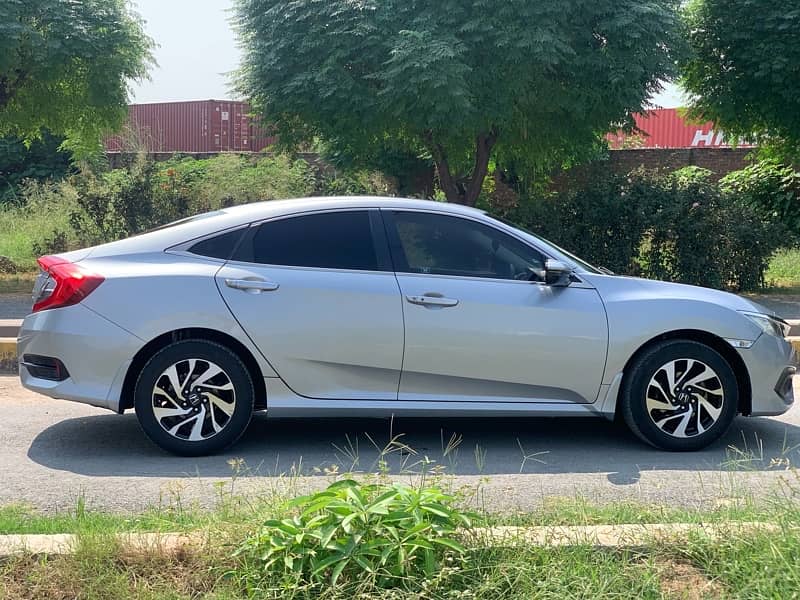 Honda Civic Oriel 2017 8